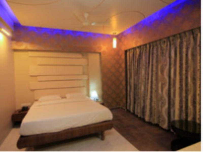 Hotel Sai Dharam Palace Shirdi Exterior photo